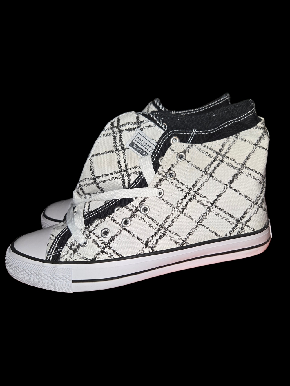 Black and White Plaid High-Top Sneakers Size 11